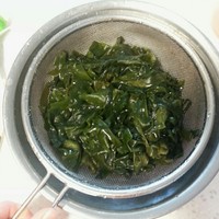 韓式牛肉海帶湯的做法 步骤5