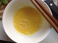 【快手輔食】胡蘿卜蠶豆炒蛋黃（10m+）的做法 步骤5