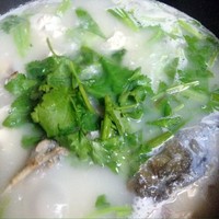 魚頭手工豆腐湯 適合單身又喜歡吃住家菜的你的做法 步骤4