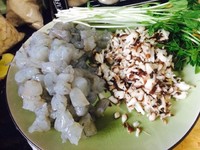 鮮蝦香菇水餃的做法 步骤2
