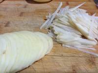 老丁的私房菜-酸辣土豆絲的做法 步骤1