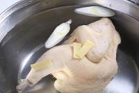 懶人版白斬雞（白切雞）—捷賽私房菜的做法 步骤2