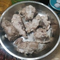 茶樹菇骨頭湯的做法 步骤3
