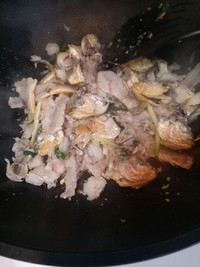 經典雪菜黃魚面的做法 步骤4