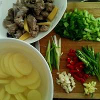 香辣土豆悶羊肉的做法 步骤1
