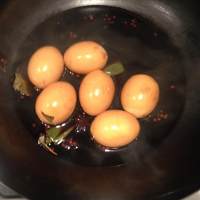五香鹵蛋的做法 步骤3