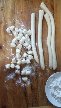 家常白菜香菇肉餃子的做法 步骤8