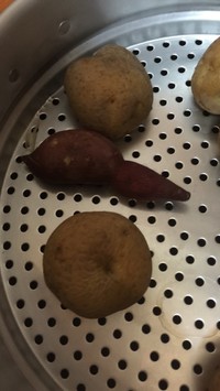 土豆地瓜粥的做法 步骤2