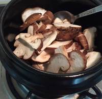 香菇生菜干貝粥的做法 步骤3