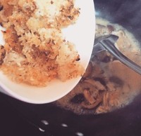 又暖又濃香菇鍋巴湯的做法 步骤5