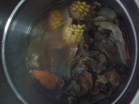 紅蘿卜玉米排骨湯的做法 步骤6