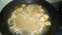 五花肉炖松莪丸子湯的做法 步骤8