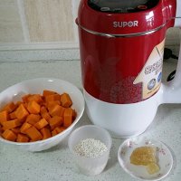 豆漿機版南瓜粥的做法 步骤1