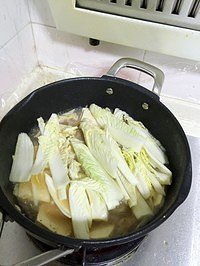 #拉歌蒂尼菜譜#醬牡蠣熬白菜的做法 步骤4