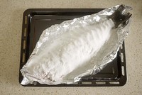 檸檬茴香百里香鹽烤魚--NB-H3200烤箱的做法 步骤7