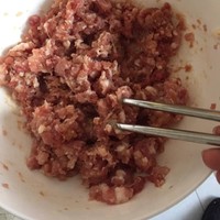 肉三鮮元寶餛飩的做法 步骤1