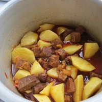 牛肉土豆蓋飯的做法 步骤7