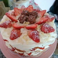 小嶋海綿草莓裸蛋糕一次成功的做法 步骤5
