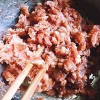 日式鮮香煎餃的做法 步骤2