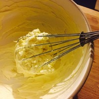 檸檬芝士蛋糕（免烤型）的做法 步骤3