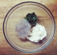 寶寶輔食 - 可愛的蝦菜泥丸子的做法 步骤2