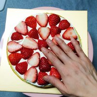 草莓奶油蛋糕的做法 步骤13