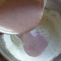 草莓酸奶慕斯蛋糕的做法 步骤11