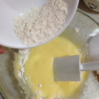 減糖減油版抹茶戚風蛋糕（難度降低版）六寸的做法 步骤8