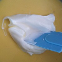 自制老酸奶蛋糕的做法 步骤5