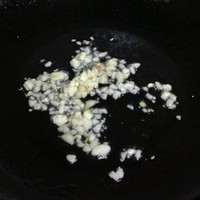 西芹胡蘿卜炒黑木耳-清淡健康小炒的做法 步骤4
