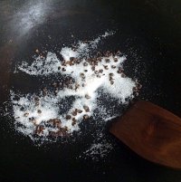 椒鹽烤蟹的做法 步骤2