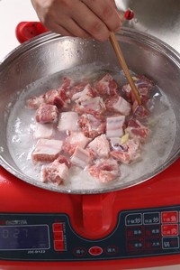 自動烹飪鍋簡單做煲仔排骨飯-捷賽私房菜的做法 步骤3