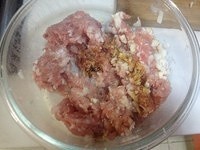 砂鍋凍豆腐肉丸湯的做法 步骤1