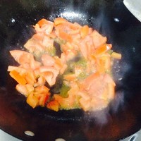 簡月出品|簡單美味的西紅柿雞蛋面疙瘩的做法 步骤3