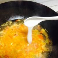 簡月出品|簡單美味的西紅柿雞蛋面疙瘩的做法 步骤4