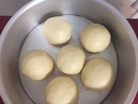 椰味豆沙面包的做法 步骤6