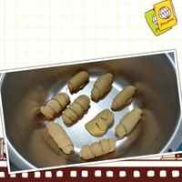 黃油黑芝麻面包卷的做法 步骤4