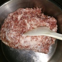 杏鮑菇香蔥豬肉餃子的做法 步骤1