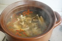 菌菇炖雞湯的做法 步骤10