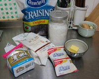 超簡易奶香蔓越莓吐司面包（松下105面包機版）的做法 步骤1