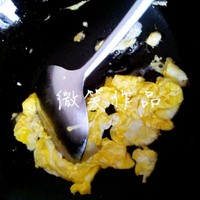 香腸雞蛋炒飯的做法 步骤2