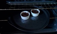 【心太軟】--巧克力流醬小蛋糕的做法 步骤4