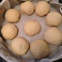 奶香芋泥小面包的做法 步骤6