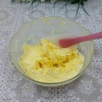 酸奶檸檬蛋糕的做法 步骤3