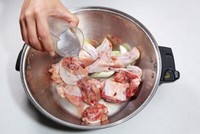 自動烹飪鍋簡單做咖喱雞-捷賽私房菜的做法 步骤3