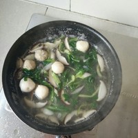 香菇小白菜丸子湯的做法 步骤6