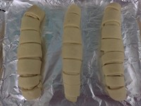 毛毛蟲肉松面包的做法 步骤5
