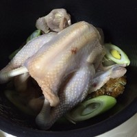 電飯鍋鹽焗雞的做法 步骤2