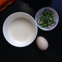 香蔥雞蛋肉松餅的做法 步骤1