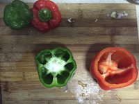 彩椒焗飯的做法 步骤2